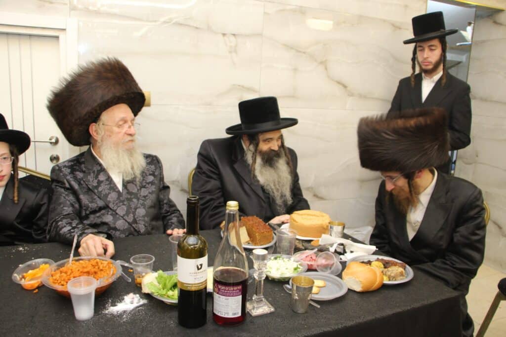 גלריה: שמחת הבר מצוה לנכד האדמו״ר משאץ