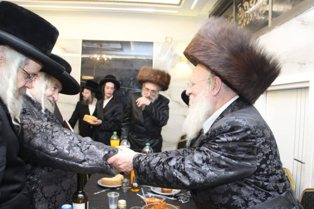 גלריה: שמחת הבר מצוה לנכד האדמו״ר משאץ