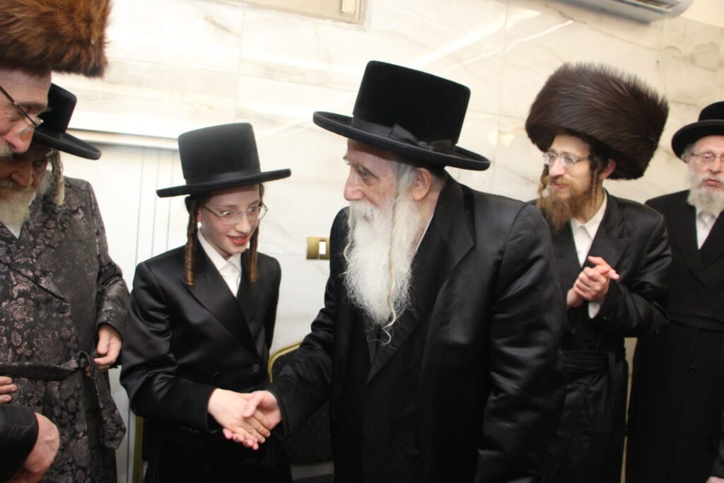 גלריה: שמחת הבר מצוה לנכד האדמו״ר משאץ