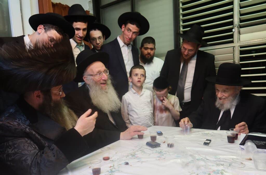 בגבעת הישיבה: ראשי הישיבות הקבילו את פני הגרמ"ה הירש