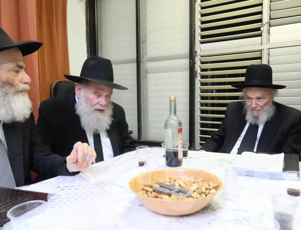 בגבעת הישיבה: ראשי הישיבות הקבילו את פני הגרמ"ה הירש