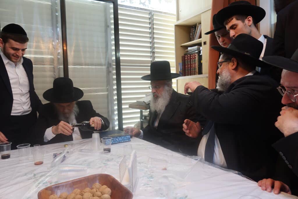 בגבעת הישיבה: ראשי הישיבות הקבילו את פני הגרמ"ה הירש