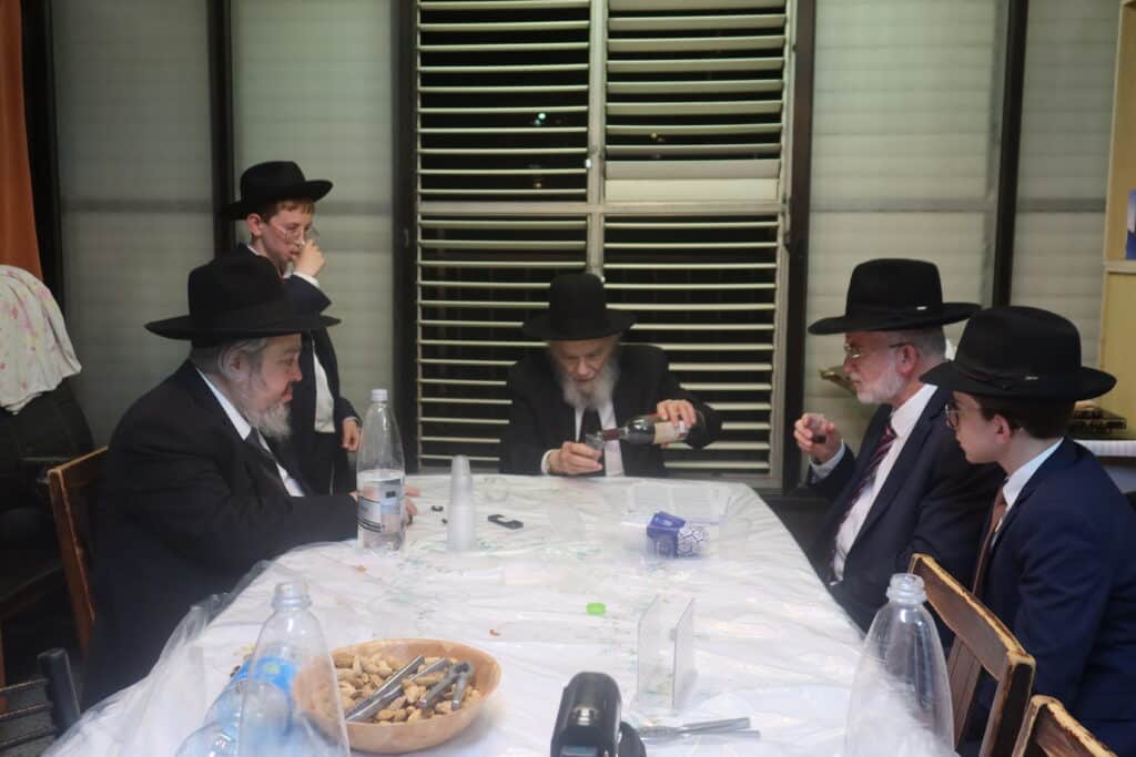 בגבעת הישיבה: ראשי הישיבות הקבילו את פני הגרמ"ה הירש