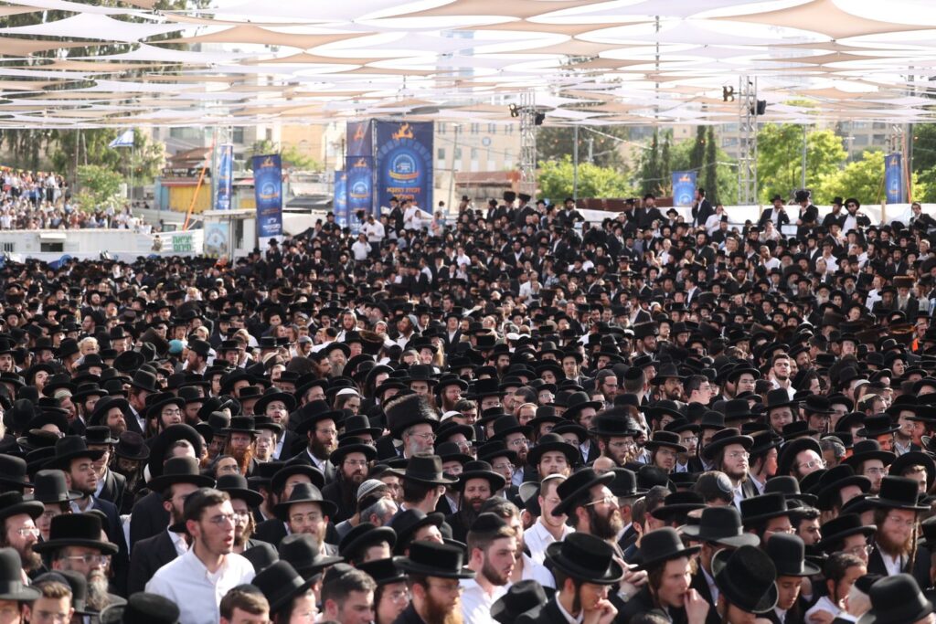 בעקבות הלחץ הרב: המשטרה סגרה את הכניסה לחצר ההילולא