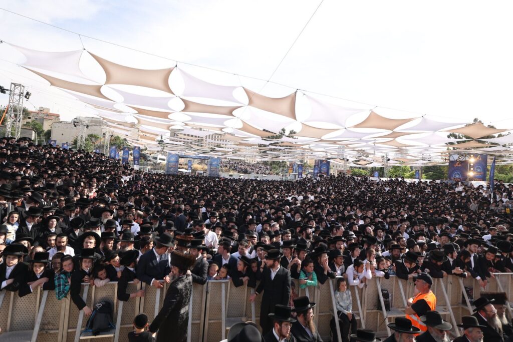 בעקבות הלחץ הרב: המשטרה סגרה את הכניסה לחצר ההילולא