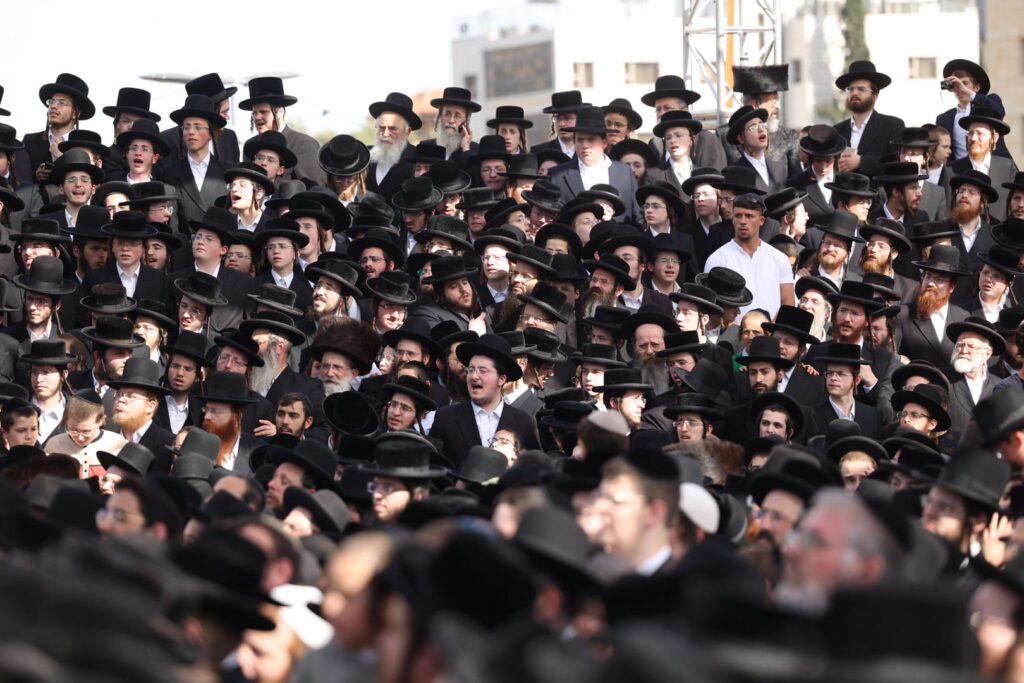 בעקבות הלחץ הרב: המשטרה סגרה את הכניסה לחצר ההילולא