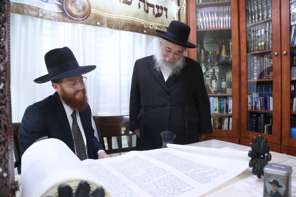 ביום ל"ג בעומר: ספר תורה הוכנס לעילוי נשמת הרוג האסון