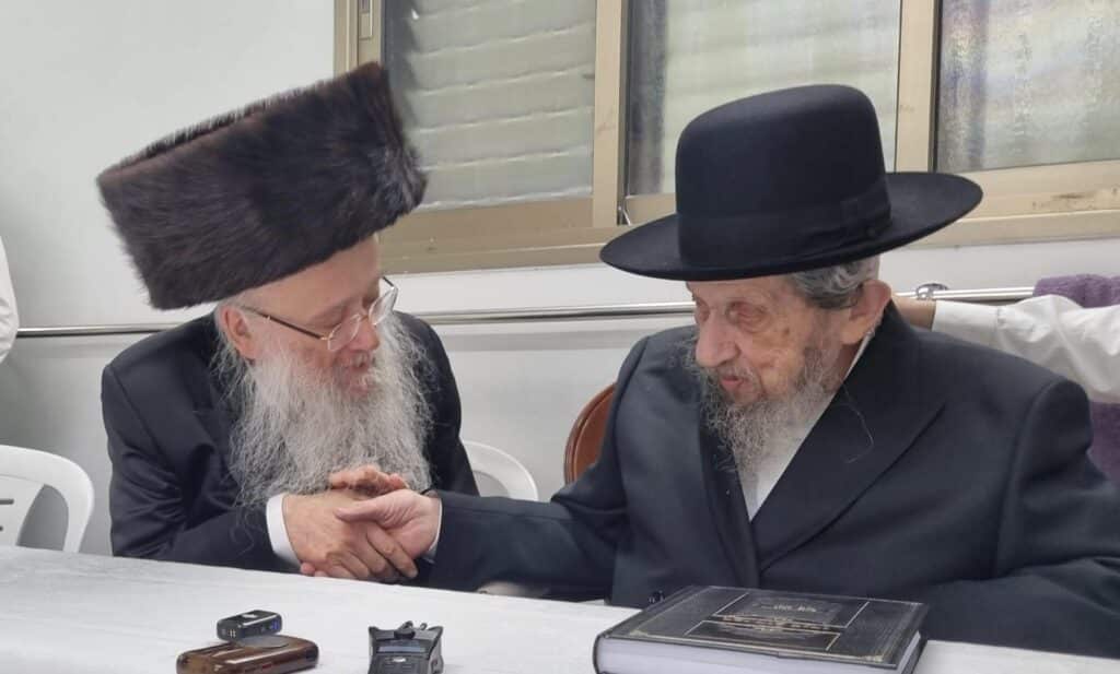 בגבעת הישיבה ובבית: רבבות הקבילו את פני מרן הגר"ד לנדו בגבעת הישיבה ובבית: רבבות הקבילו את פני מרן הגר"ד לנדו