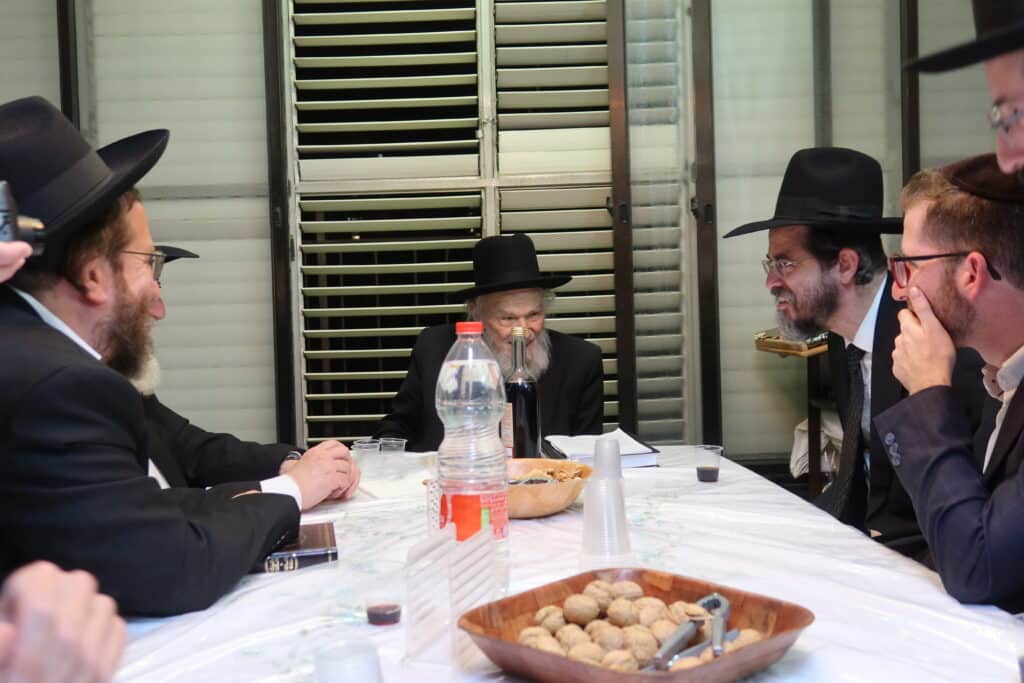 בגבעת הישיבה: ראשי הישיבות הקבילו את פני הגרמ"ה הירש