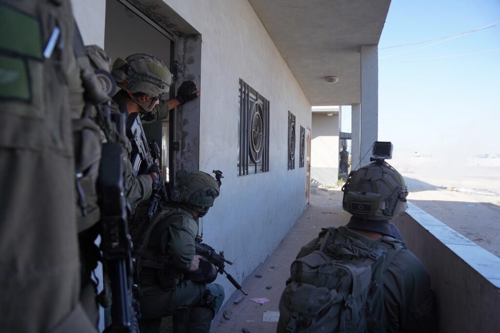 במזרח רפיח ובמעבר: צה"ל השמיד תשתיות טרור ואמל"ח