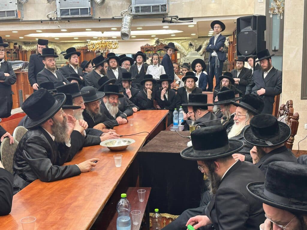 האדמו"ר ישב שבעה על בתו ע"ה: כולם עלו לנחם