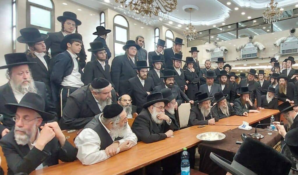 האדמו"ר ישב שבעה על בתו ע"ה: כולם עלו לנחם