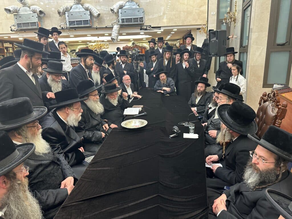 האדמו"ר ישב שבעה על בתו ע"ה: כולם עלו לנחם