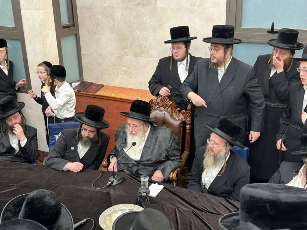 האדמו"ר ישב שבעה על בתו ע"ה: כולם עלו לנחם