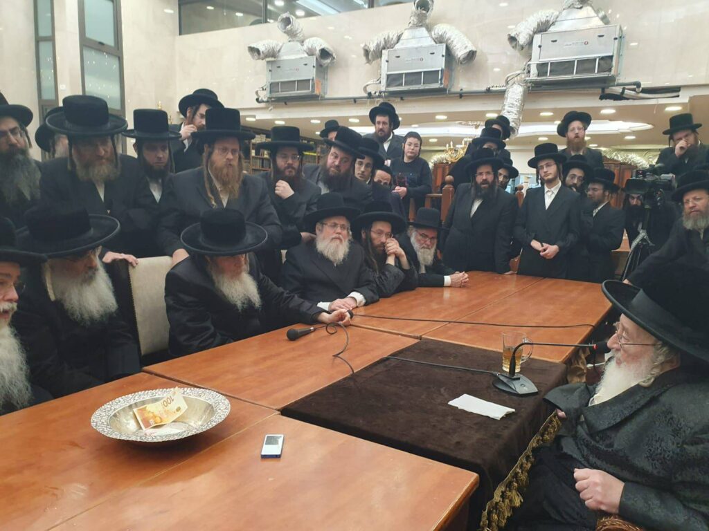 האדמו"ר ישב שבעה על בתו ע"ה: כולם עלו לנחם