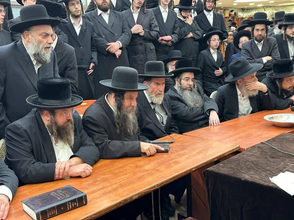 האדמו"ר ישב שבעה על בתו ע"ה: כולם עלו לנחם