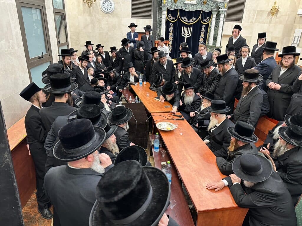 האדמו"ר ישב שבעה על בתו ע"ה: כולם עלו לנחם