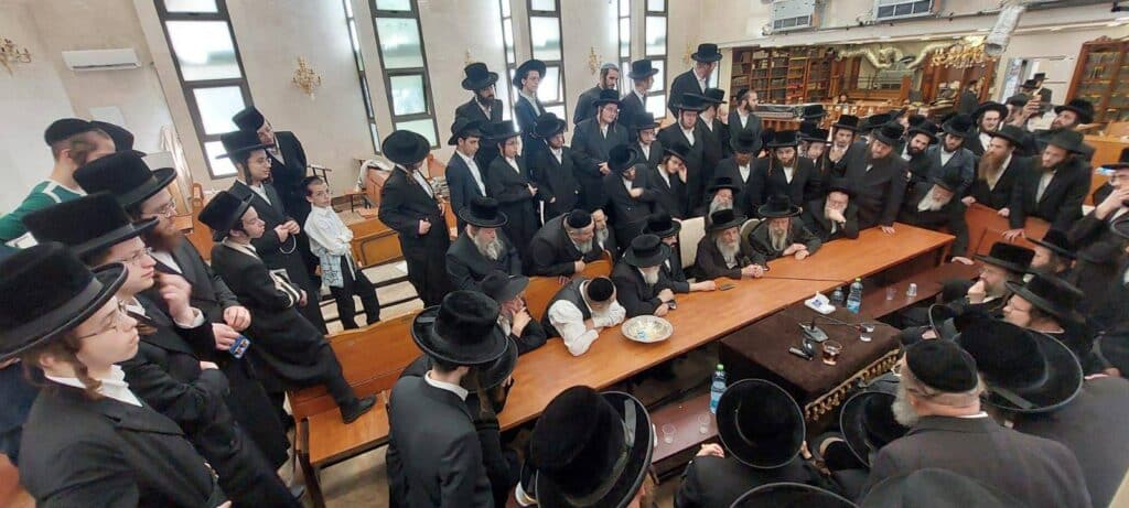 האדמו"ר ישב שבעה על בתו ע"ה: כולם עלו לנחם