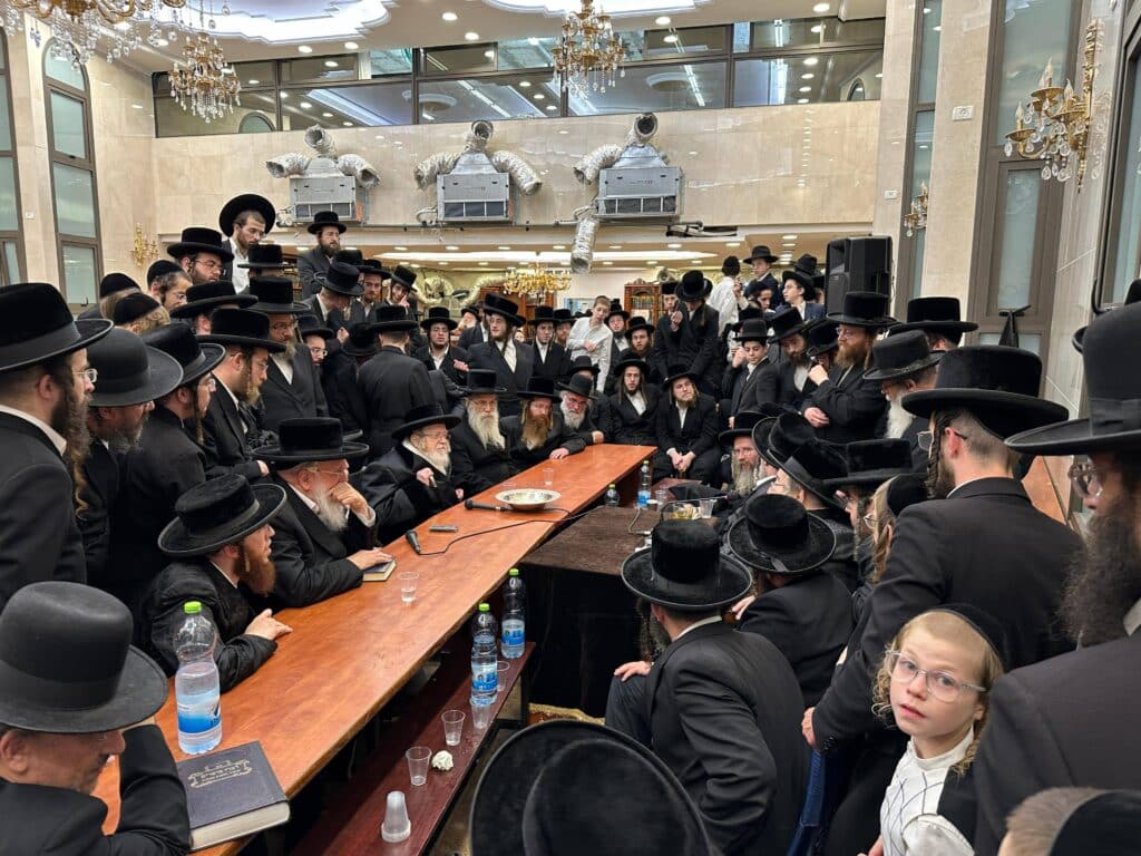 האדמו"ר ישב שבעה על בתו ע"ה: כולם עלו לנחם