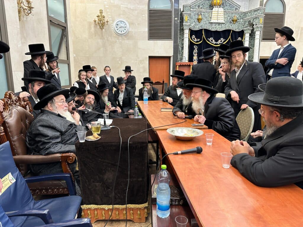 האדמו"ר ישב שבעה על בתו ע"ה: כולם עלו לנחם