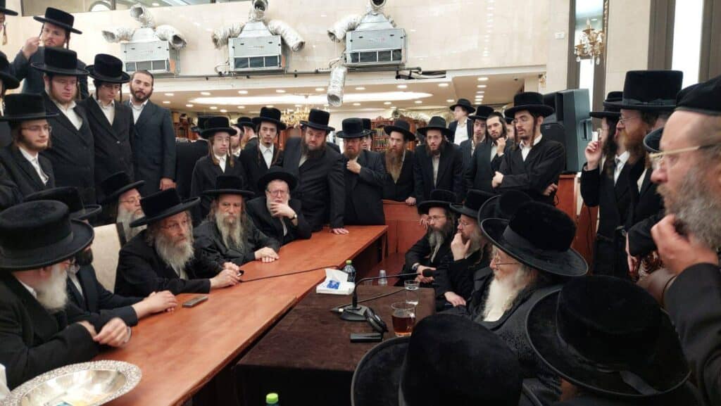 האדמו"ר ישב שבעה על בתו ע"ה: כולם עלו לנחם