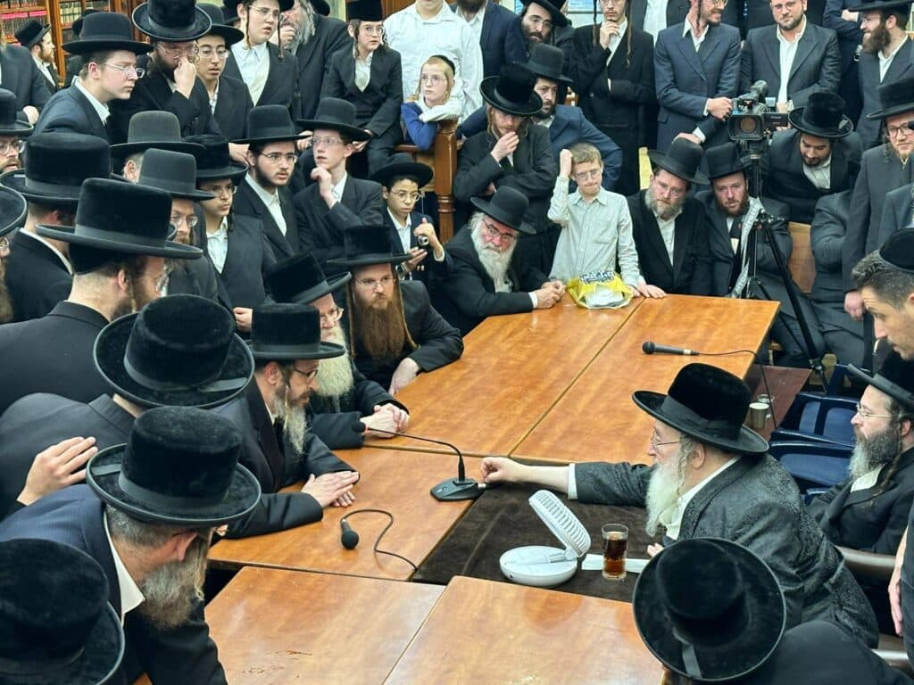 האדמו"ר ישב שבעה על בתו ע"ה: כולם עלו לנחם