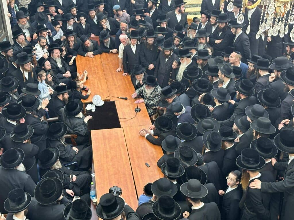 האדמו"ר ישב שבעה על בתו ע"ה: כולם עלו לנחם