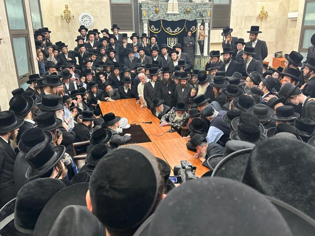 האדמו"ר ישב שבעה על בתו ע"ה: כולם עלו לנחם