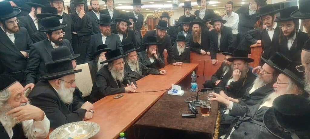 האדמו"ר ישב שבעה על בתו ע"ה: כולם עלו לנחם