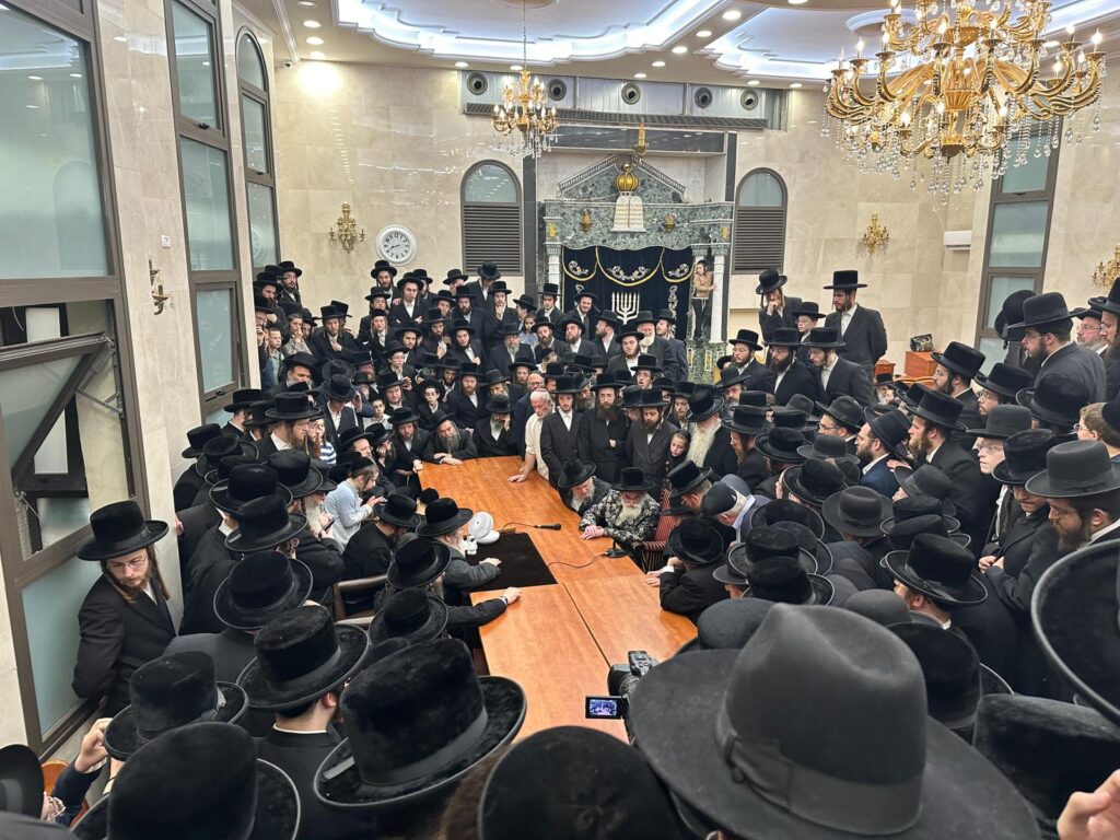 האדמו"ר ישב שבעה על בתו ע"ה: כולם עלו לנחם