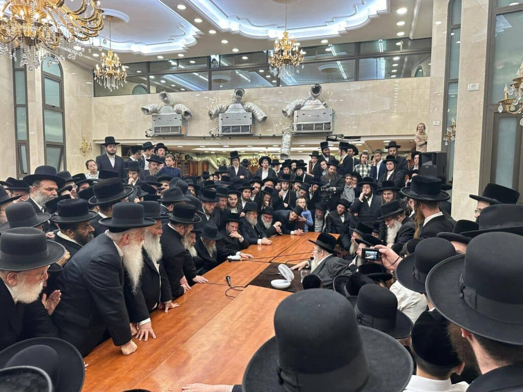 האדמו"ר ישב שבעה על בתו ע"ה: כולם עלו לנחם