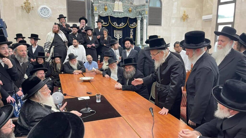 האדמו"ר ישב שבעה על בתו ע"ה: כולם עלו לנחם