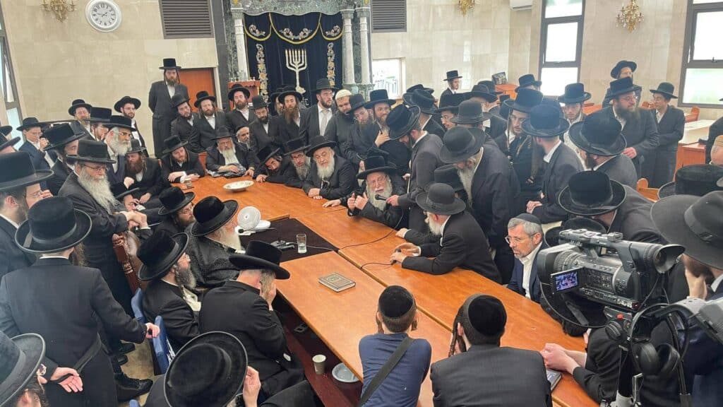 האדמו"ר ישב שבעה על בתו ע"ה: כולם עלו לנחם