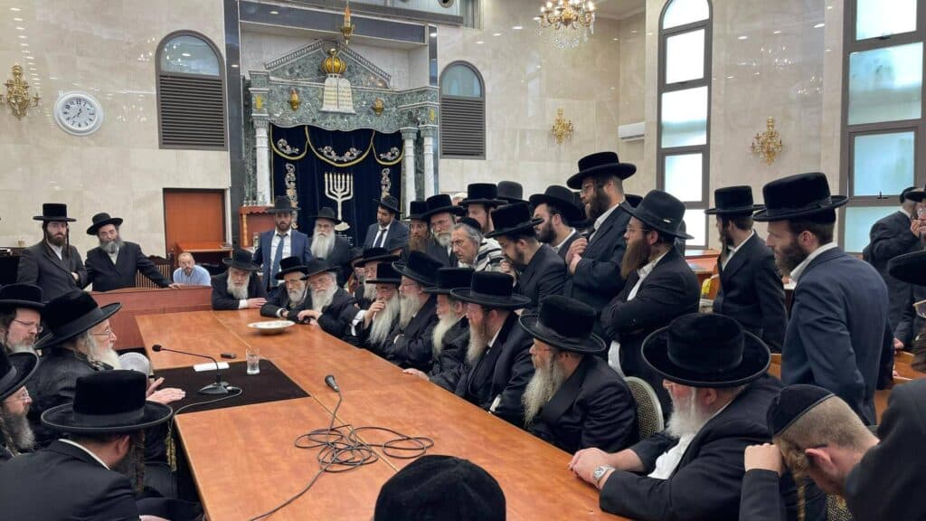 האדמו"ר ישב שבעה על בתו ע"ה: כולם עלו לנחם