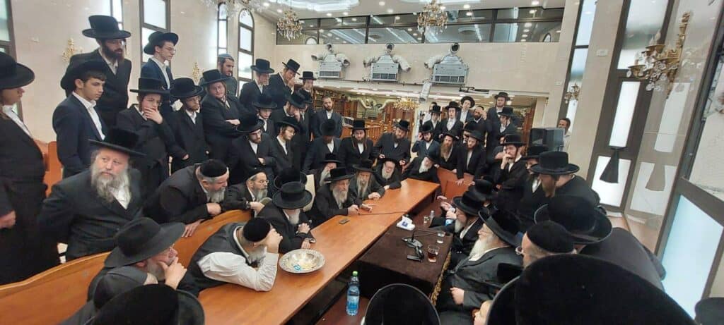 האדמו"ר ישב שבעה על בתו ע"ה: כולם עלו לנחם