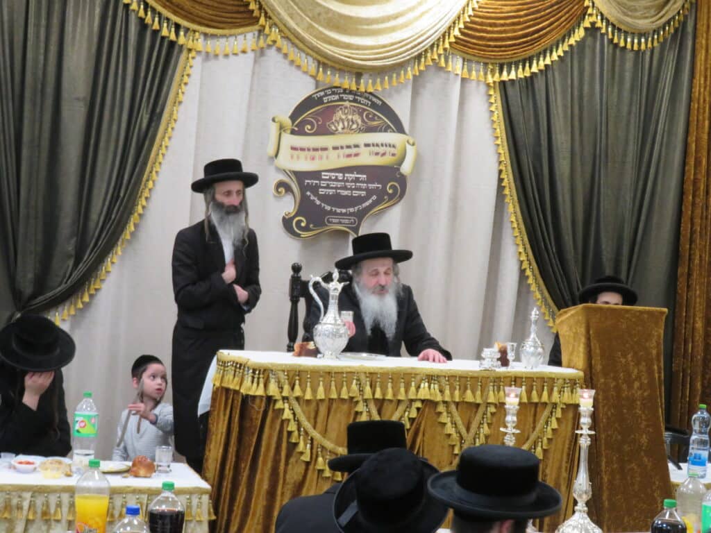 עם כד הכסף: ל"ג בעומר בחצר הקודש שומרי אמונים