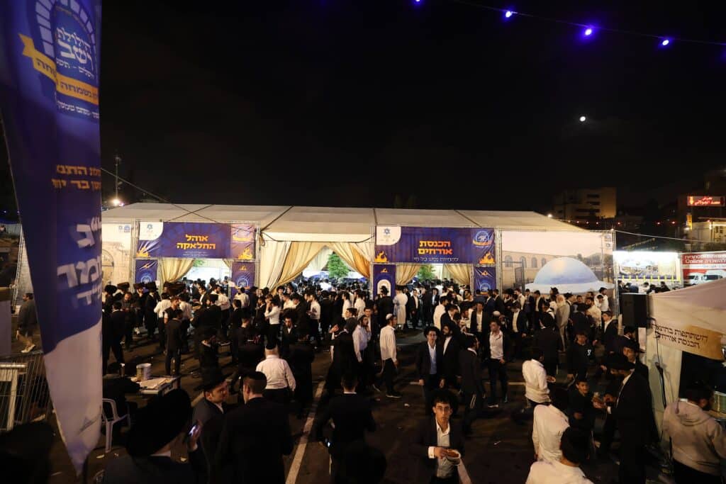 גלריה: רבבות השתתפו בהילולת הרשב"י ב'חצר ההילולא'