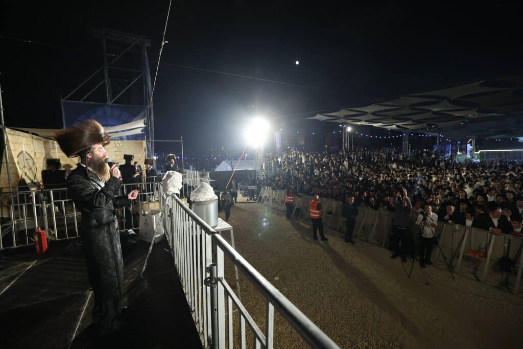 גלריה: רבבות השתתפו בהילולת הרשב"י ב'חצר ההילולא'