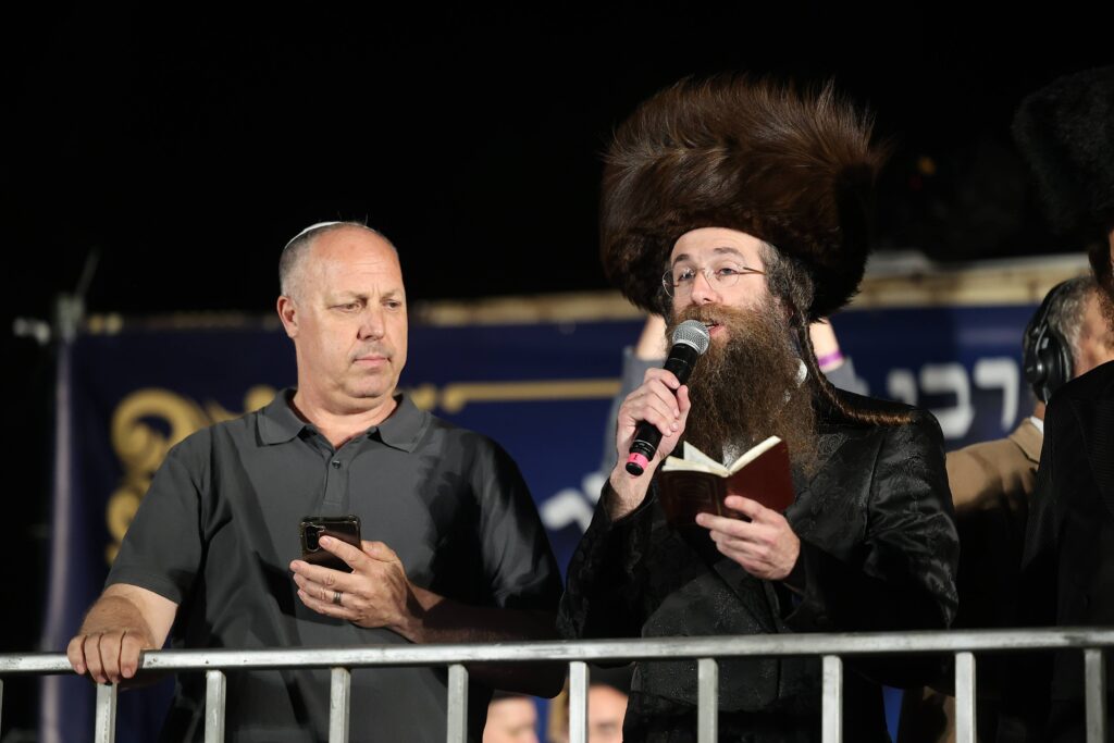 גלריה: רבבות השתתפו בהילולת הרשב"י ב'חצר ההילולא'