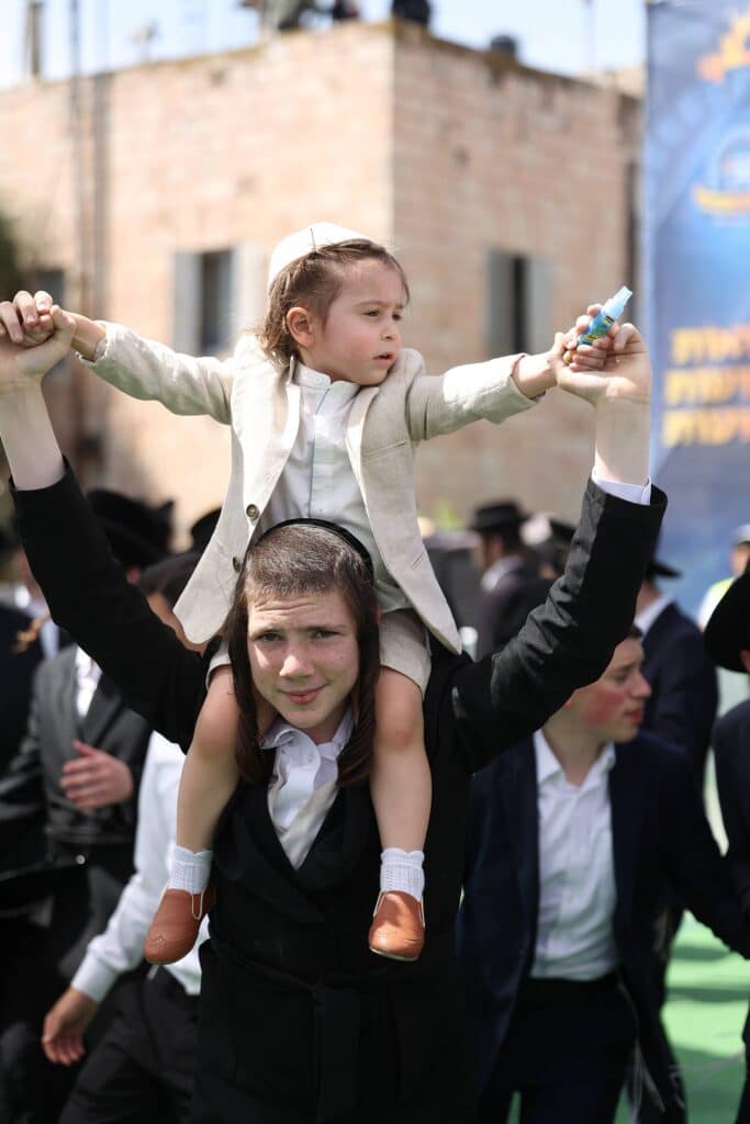 גלריה: רבבות השתתפו בהילולת הרשב"י ב'חצר ההילולא'