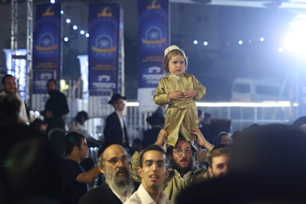 גלריה: רבבות השתתפו בהילולת הרשב"י ב'חצר ההילולא'