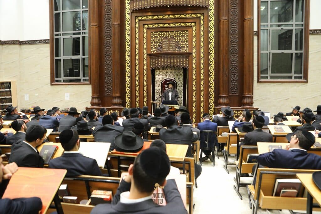 בהשתתפות גדולי ישראל: עצרת שלושים לראש ישיבת רכסים בהשתתפות גדולי ישראל: עצרת שלושים לראש ישיבת רכסים