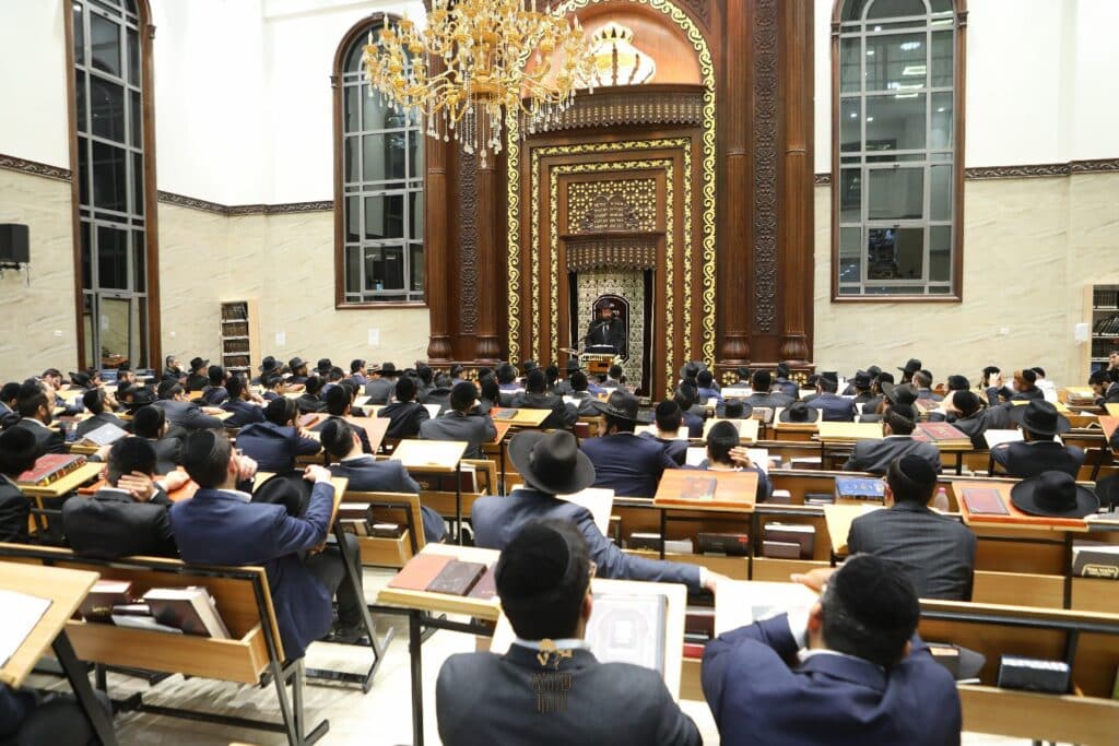 בהשתתפות גדולי ישראל: עצרת שלושים לראש ישיבת רכסים בהשתתפות גדולי ישראל: עצרת שלושים לראש ישיבת רכסים