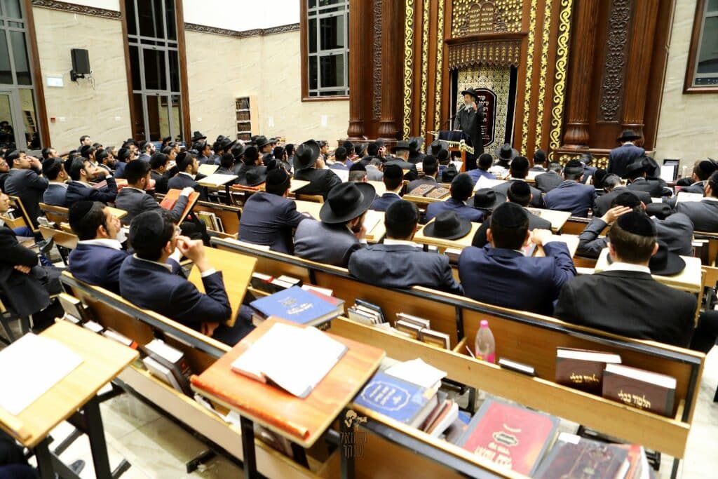 בהשתתפות גדולי ישראל: עצרת שלושים לראש ישיבת רכסים בהשתתפות גדולי ישראל: עצרת שלושים לראש ישיבת רכסים