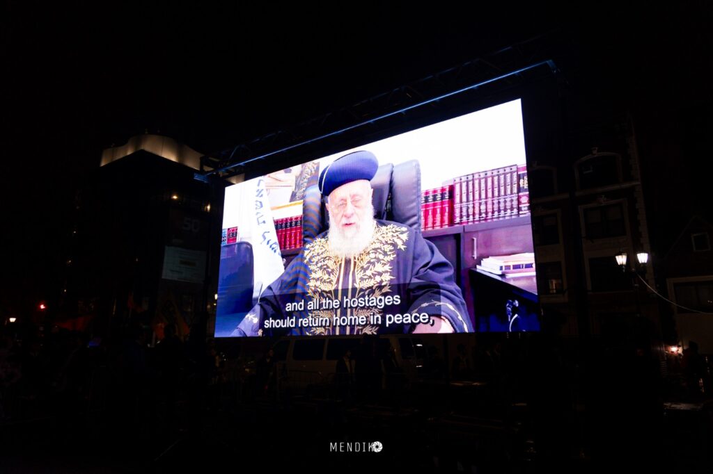 הלוחם מעזה שלא מוותר על הרמב"ם ריגש רבבות בברוקלין