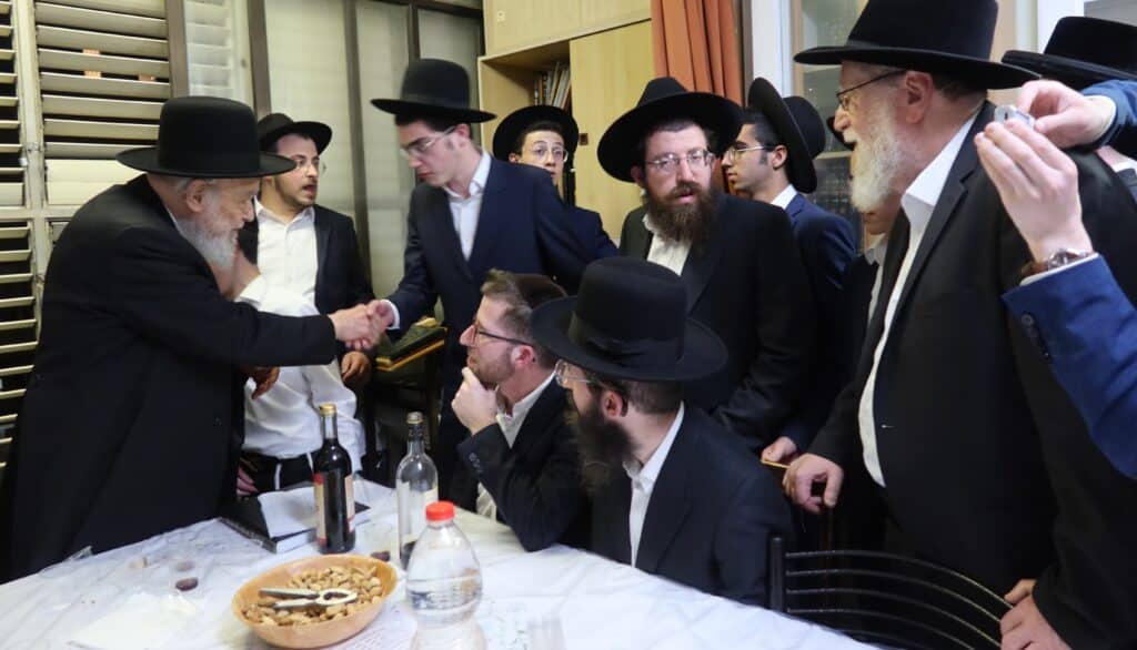 בגבעת הישיבה: ראשי הישיבות הקבילו את פני הגרמ"ה הירש