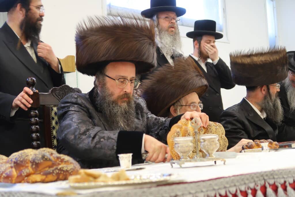 הרבי מתולדות א"י פדה את נכדו של הרבי מביאלא בית שמש