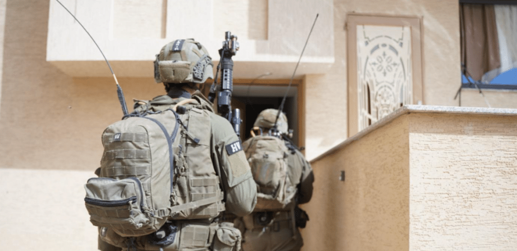 תיעוד: מחבל התכונן ליציאה מתוך פיר ומחוסל