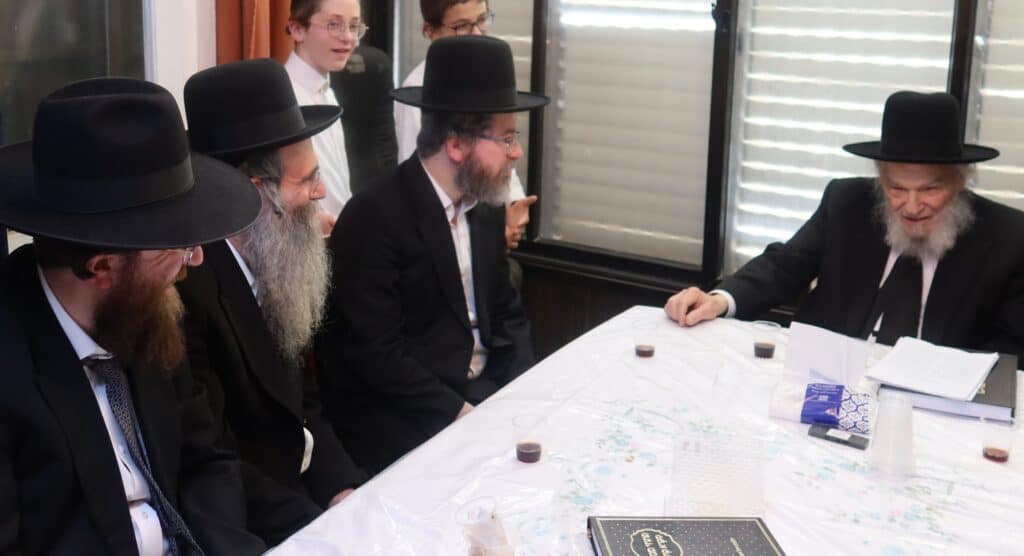 בגבעת הישיבה: ראשי הישיבות הקבילו את פני הגרמ"ה הירש