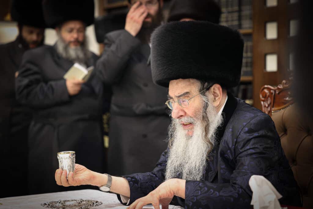 בחסידות אלכסנדר ערכו שבת הוקרה לתומכי החסידות